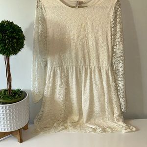 Long sleeved cream lace dress